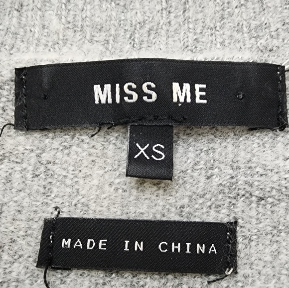 LIKE NEW! MISS ME! from Buckle Twisted Knit Sweater! Solid Grey Size XS - Picture 10 of 13